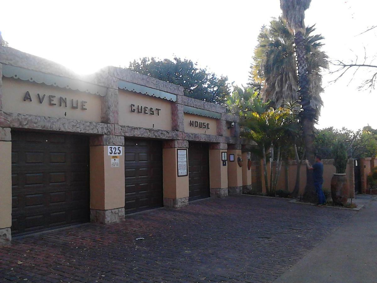 Eleventh Avenue Guesthouse And Conferencing Pretoria-Noord エクステリア 写真